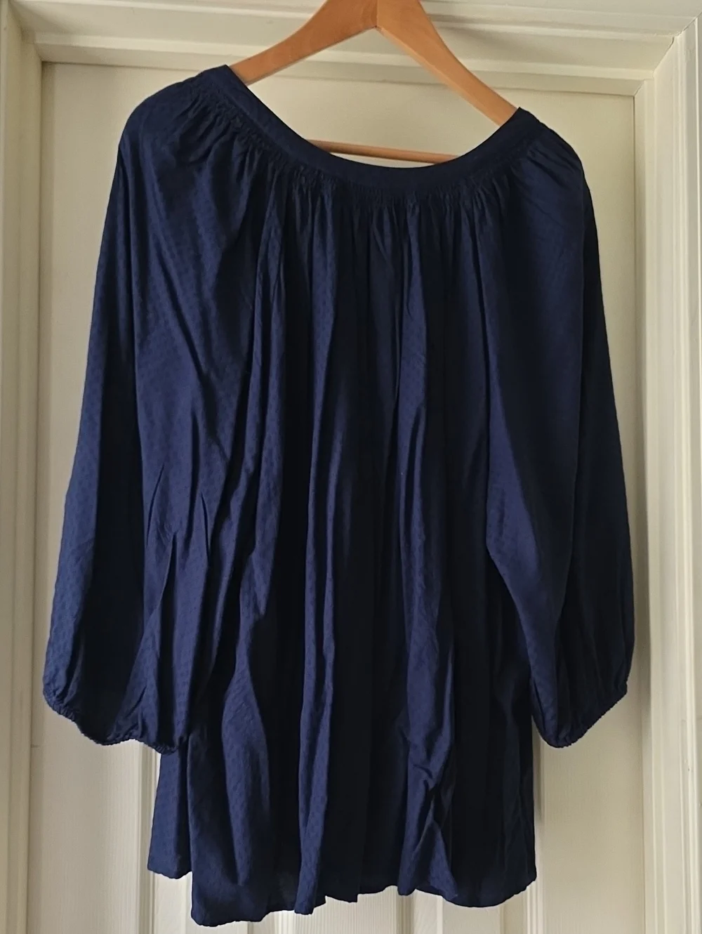 Crown & Ivy Navy Textured V-Neck Peasant Top.  3/4 Sleeves.